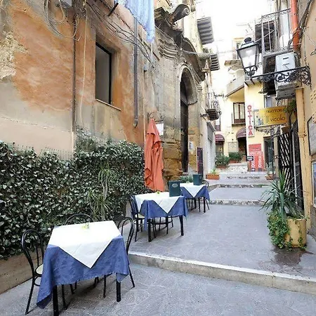 Apartment Atelier Atenea